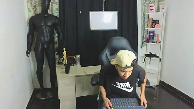 Latin Duo13 online show from February 2026 11:25:01 AM