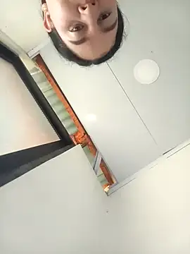 Snapshot of Camila-Valverde chatting on January 2026 07:06:01 PM Camila-Valverde online show from January 2026 07:06:01 PM