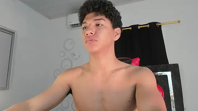 Maximiliano Khalil online show from March 2026 07:28:02 PM