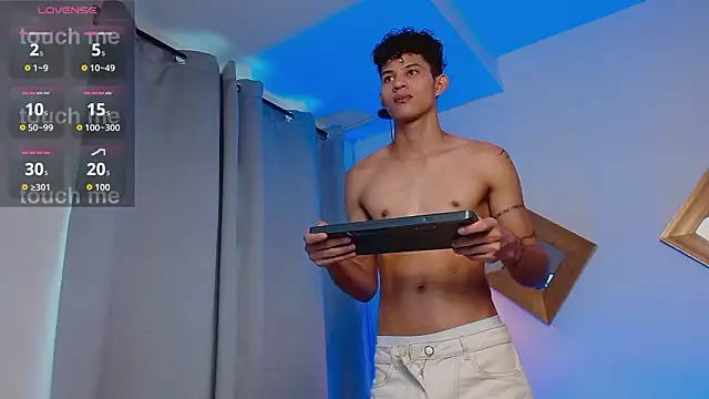 KamiSuarez online show from February 2026 06:35:01 PM