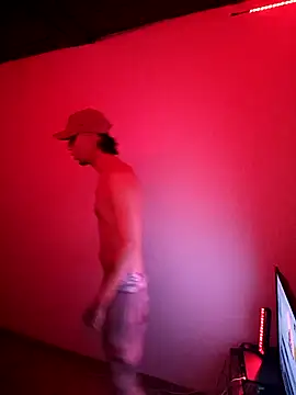 Aron Jones  online show from November 2025 01:48:02 AM