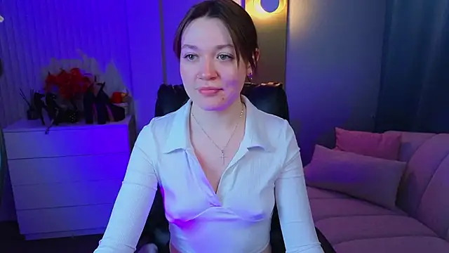 Snapshot of R_I_N_A chatting on February 2026 02:53:01 AM R I N A online show from February 2026 02:53:01 AM