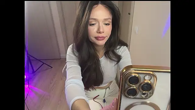 Lisa Graham online show from December 2025 05:45:02 AM