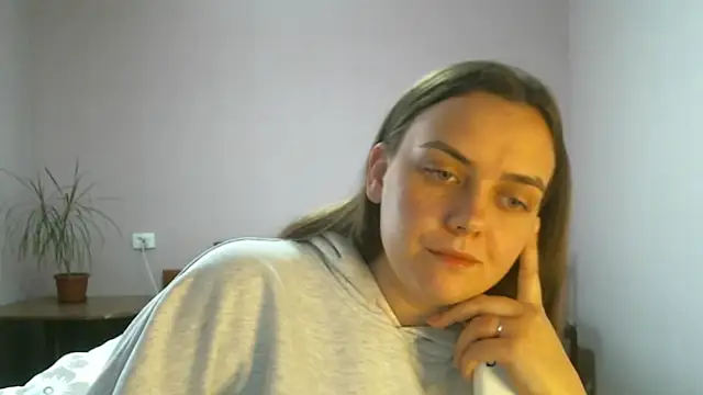 Snapshot of Anna__toth18 chatting on November 2025 08:37:02 AM Anna toth18 online show from November 2025 08:37:02 AM