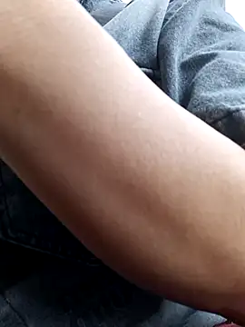 Snapshot of yoyo-mi chatting on April 2026 03:29:01 AM yoyo-mi online show from April 2026 03:29:01 AM