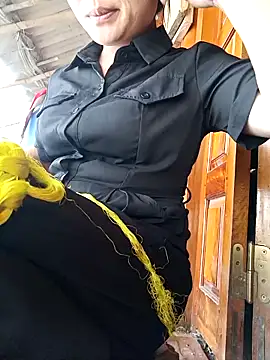 Snapshot of yoyo-mi chatting on April 2026 03:23:01 AM yoyo-mi online show from April 2026 03:23:01 AM