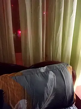 Snapshot of Esenia505 chatting on January 2026 08:32:01 PM Esenia505 online show from January 2026 08:32:01 PM