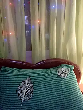 Snapshot of Esenia505 chatting on January 2026 05:16:01 PM Esenia505 online show from January 2026 05:16:01 PM