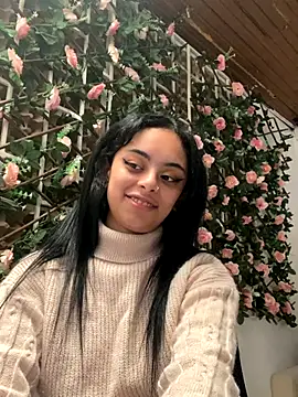 Snapshot of VioletMorgan_ chatting on October 2025 02:09:01 PM VioletMorgan online show from October 2025 02:09:01 PM