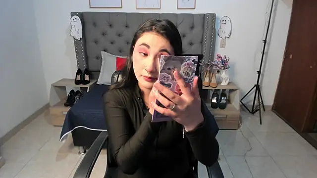 Snapshot of AnngelLee chatting on November 2025 01:33:02 PM AnngelLee online show from November 2025 01:33:02 PM