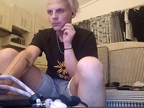 Snapshot of THOMMONSTER5299 chatting on February 2026 01:21:02 AM THOMMONSTER5299 online show from February 2026 01:21:02 AM