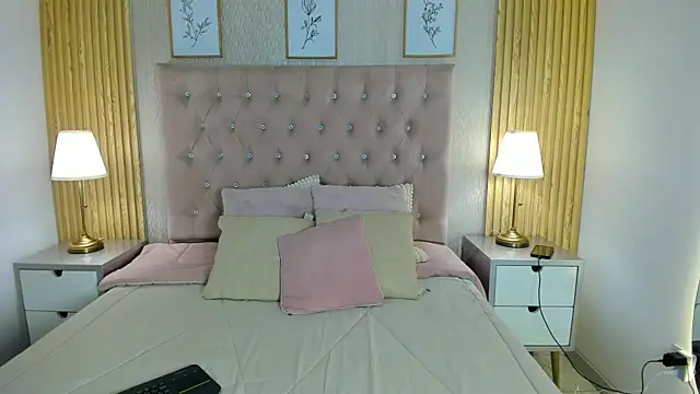 KamyGlam online show from June 2026 08:19:02 PM