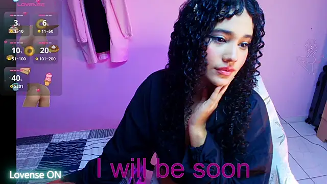 Aprilsweet2005 online show from May 2026 02:02:01 PM
