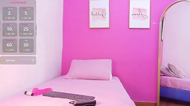 Snapshot of miss-Ortiz chatting on November 2025 08:30:01 PM miss-Ortiz online show from November 2025 08:30:01 PM