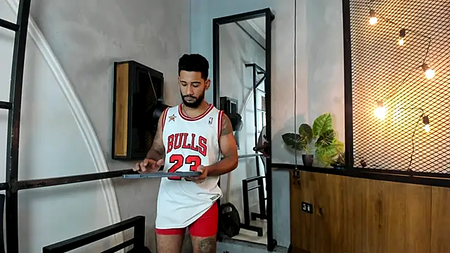 OwenScott online show from November 2025 04:45:02 AM