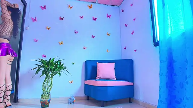 Snapshot of Juliet_1_ chatting on November 2025 02:30:02 PM Juliet 1 online show from November 2025 02:30:02 PM