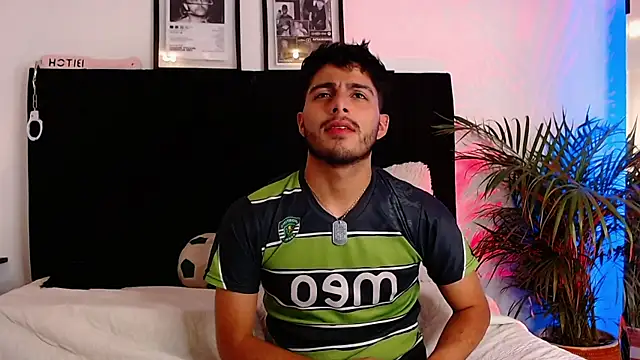 Snapshot of jaiden_thoner chatting on November 2025 05:18:01 AM jaiden thoner online show from November 2025 05:18:01 AM