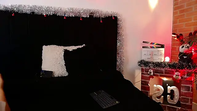 Snapshot of jaiden_thoner chatting on December 2025 08:32:02 AM jaiden thoner online show from December 2025 08:32:02 AM