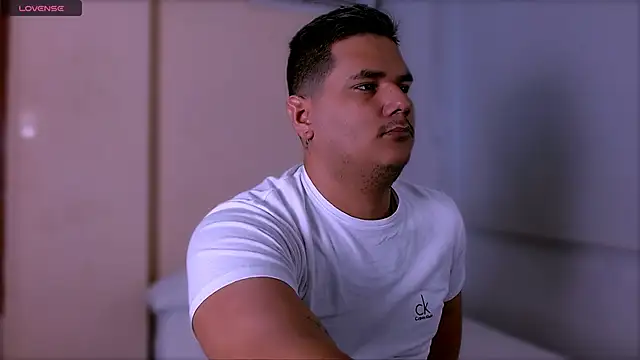 KingMoreno1 online show from October 2025 12:50:01 PM