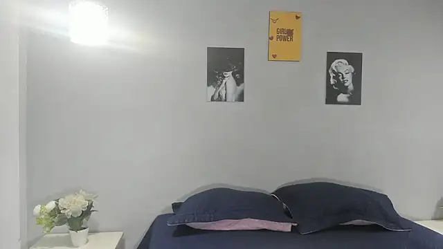 sexynova 93 online show from February 2026 07:45:01 PM