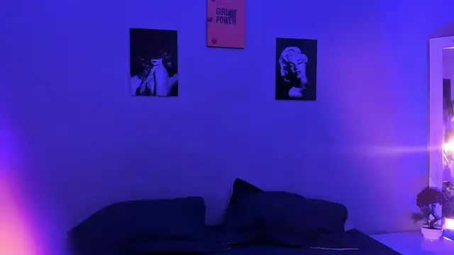 sexynova 93 online show from February 2026 07:36:01 PM