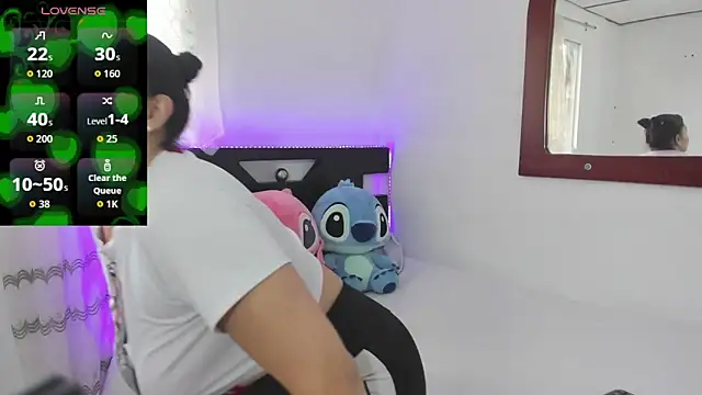 Snapshot of Isa-Giraldo chatting on February 2026 01:49:02 PM Isa-Giraldo online show from February 2026 01:49:02 PM