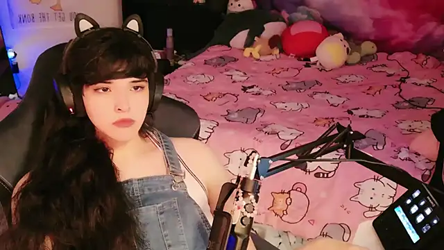 Snapshot of BimboCat chatting on February 2026 07:47:02 PM BimboCat online show from February 2026 07:47:02 PM