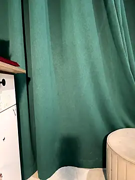 Snapshot of trinhvutrinh chatting on December 2025 07:04:01 AM trinhvutrinh online show from December 2025 07:04:01 AM