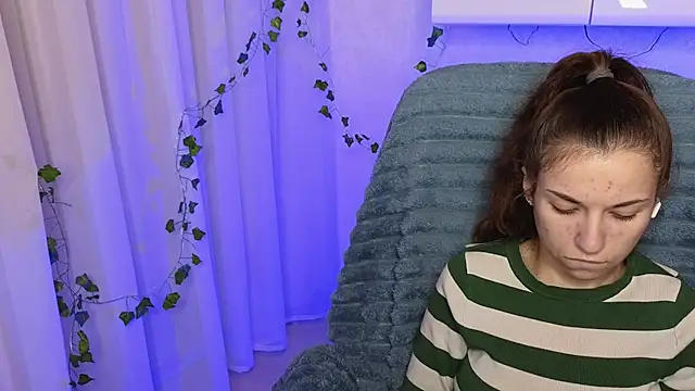 Ulyanix online show from November 2025 04:59:02 AM