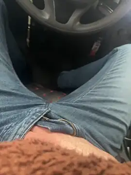 llioo22 online show from February 2026 01:58:01 PM