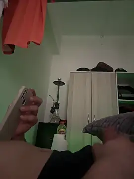 llioo22 online show from February 2026 09:09:02 AM