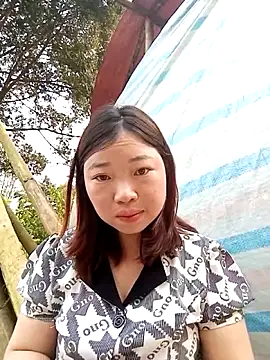 julybe online show from March 2026 08:59:02 AM