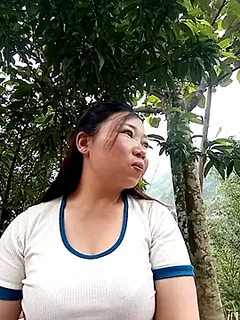 julybe online show from April 2026 06:00:02 AM