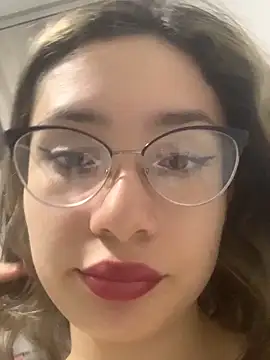 Snapshot of vanessa-242424 chatting on November 2025 12:10:02 AM vanessa-242424 online show from November 2025 12:10:02 AM