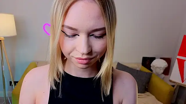 Snapshot of adellime chatting on November 2025 01:35:02 PM adellime online show from November 2025 01:35:02 PM