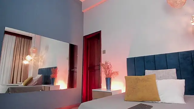 HannaaWells online show from March 2026 02:40:02 PM