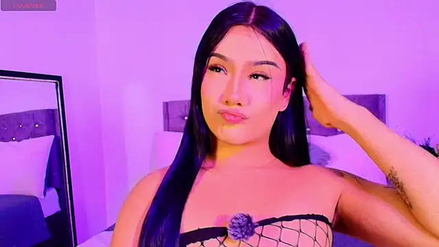 Snapshot of Vale_prado chatting on November 2025 03:49:02 AM Vale prado online show from November 2025 03:49:02 AM