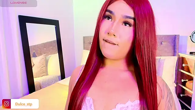 Snapshot of Vale_prado chatting on February 2026 03:43:02 AM Vale prado online show from February 2026 03:43:02 AM