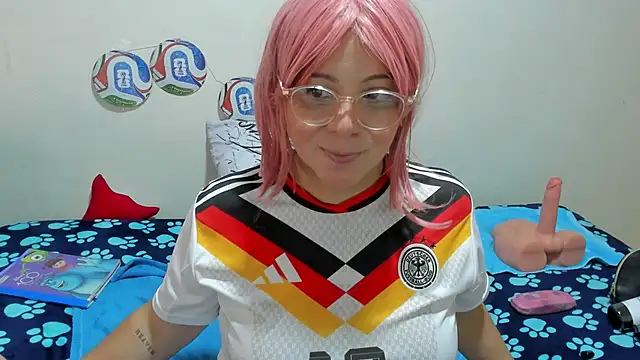 Jiah Park online show from June 2026 02:01:01 AM