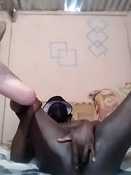 Reajune2001 online show from November 2025 09:52:01 AM