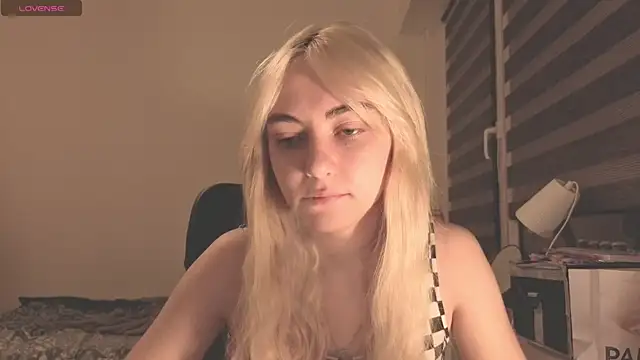 misa  liaaa online show from November 2025 07:14:02 PM