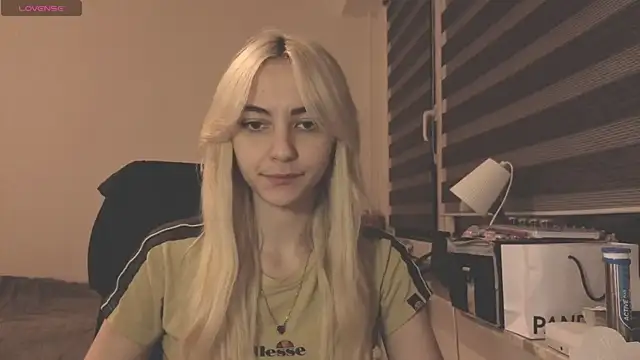 misa  liaaa online show from November 2025 06:17:01 PM