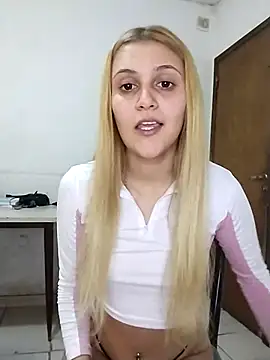 Snapshot of larubia_arg chatting on July 2026 04:08:01 AM larubia arg online show from July 2026 04:08:01 AM