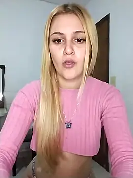 Snapshot of larubia_arg chatting on July 2026 10:01:02 PM larubia arg online show from July 2026 10:01:02 PM