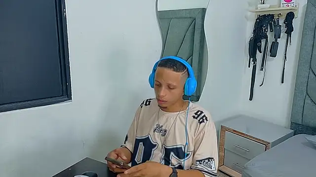 DamianandEva online show from June 2026 01:25:02 PM