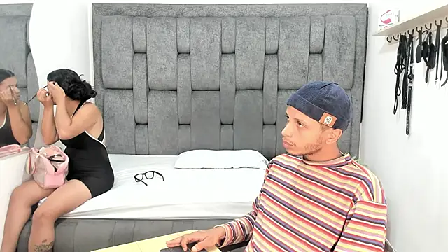 DamianandEva online show from July 2026 01:09:01 PM