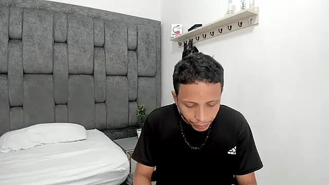 DamianandEva online show from July 2026 12:48:02 PM
