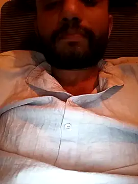 Advance01 online show from November 2025 02:37:02 PM