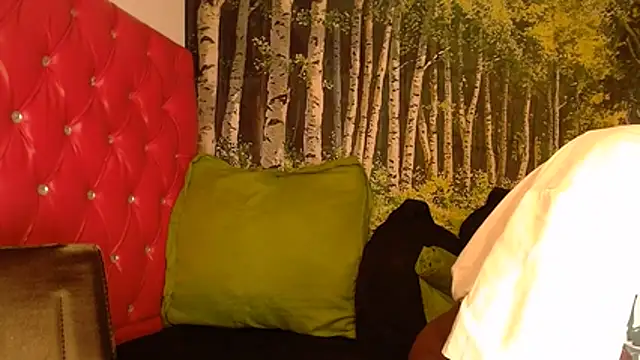 Lucile Carrie online show from July 2026 04:51:01 AM