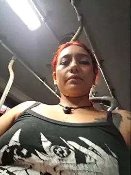 Snapshot of Eveelyn25x chatting on November 2025 02:47:01 AM Eveelyn25x online show from November 2025 02:47:01 AM